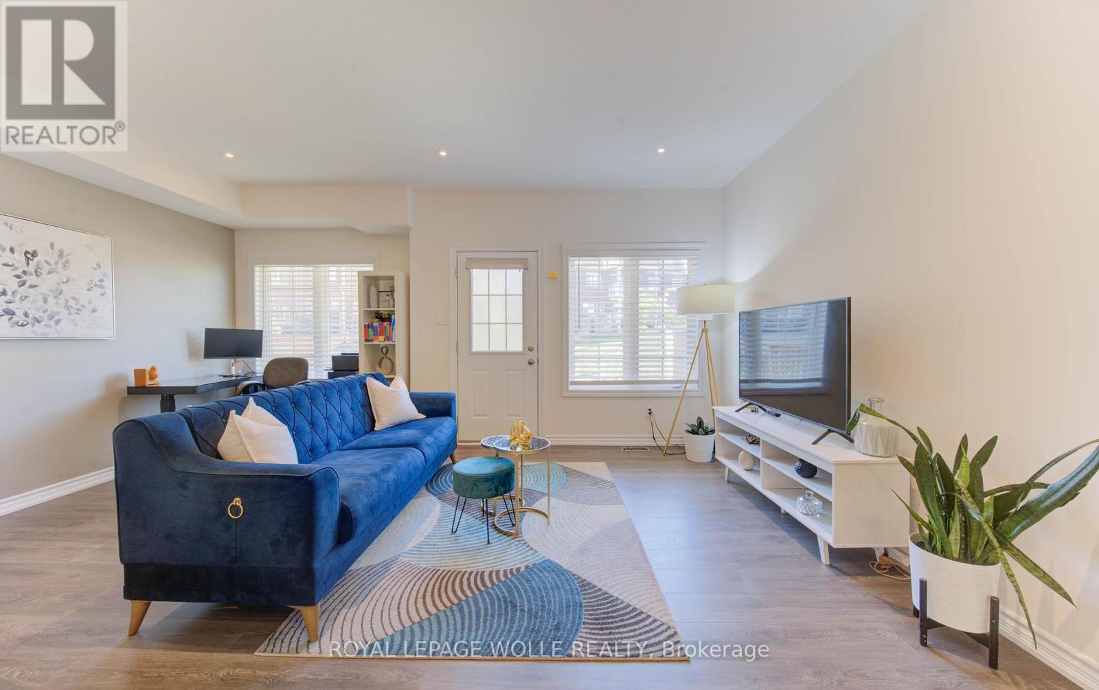 












B - 385 WESTWOOD DRIVE

,
Kitchener,




Ontario
N2M0B5

