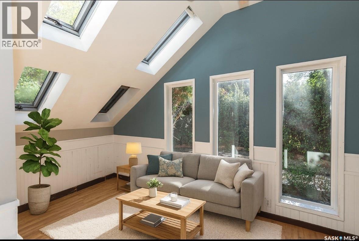 












533 Manitoba AVENUE

,
Kerrobert,




Saskatchewan
S0L1R0

