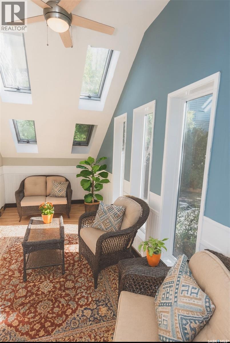 












533 Manitoba AVENUE

,
Kerrobert,




Saskatchewan
S0L1R0

