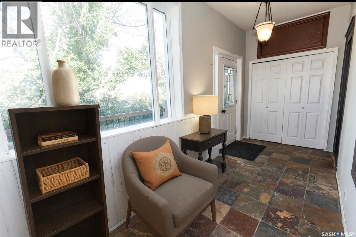 












533 Manitoba AVENUE

,
Kerrobert,




Saskatchewan
S0L1R0

