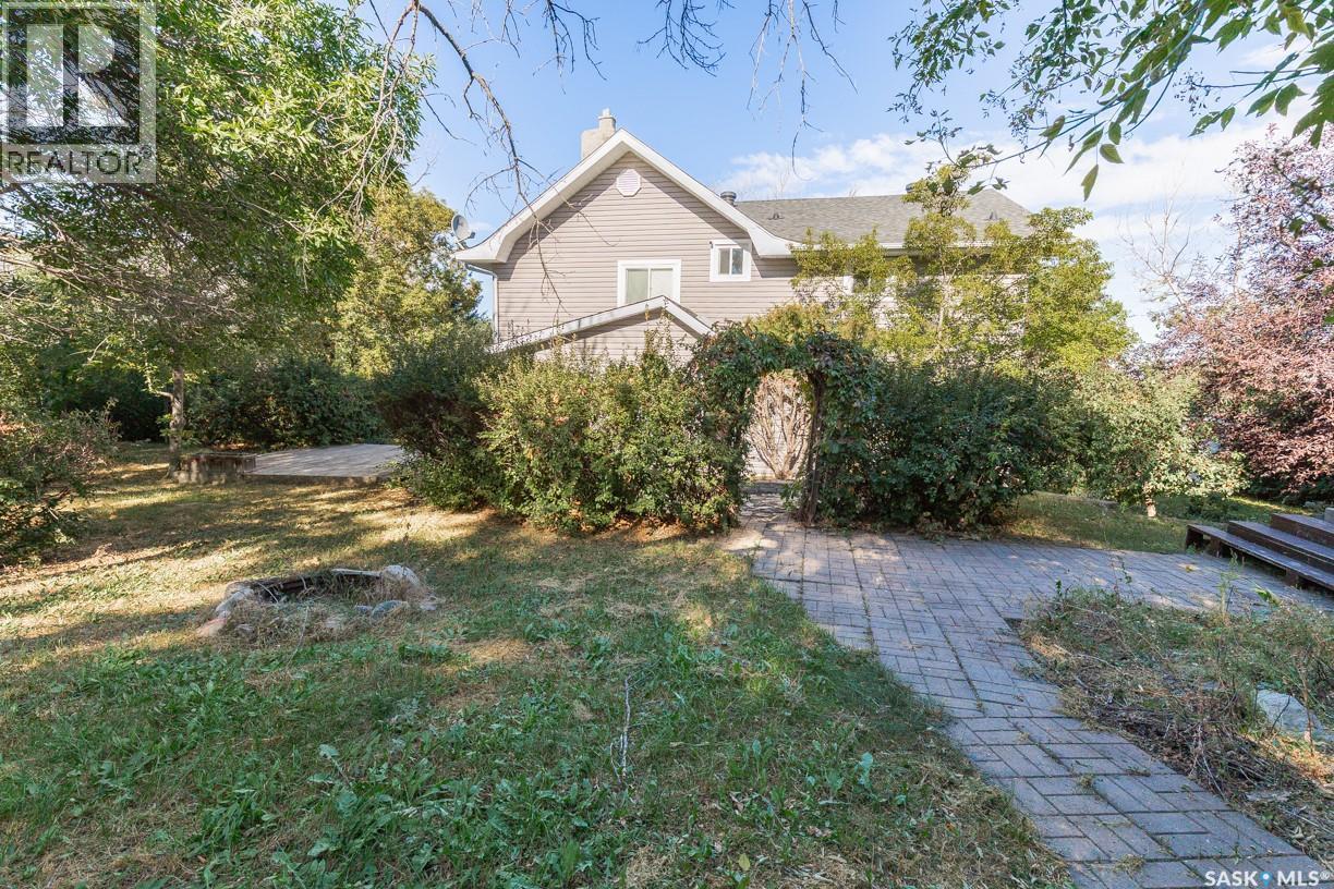 












533 Manitoba AVENUE

,
Kerrobert,




Saskatchewan
S0L1R0

