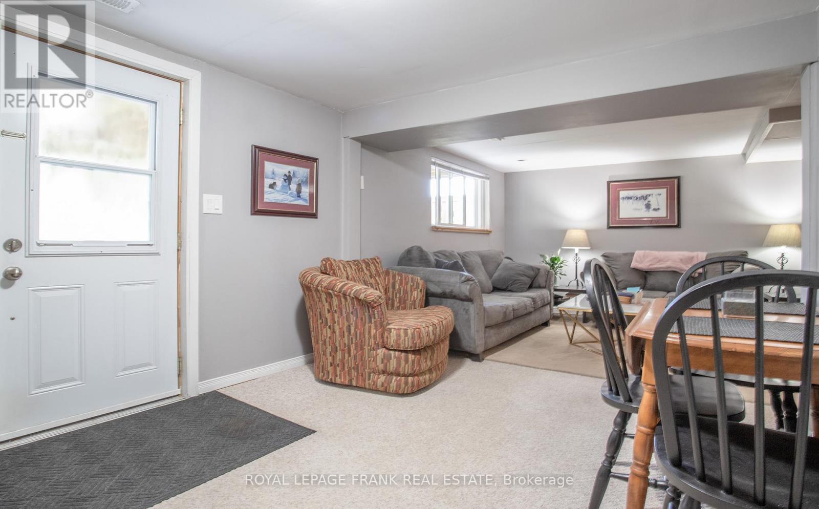 












793 CENTRAL PARK BOULEVARD N

,
Oshawa (Centennial),




Ontario
L1G6B2

