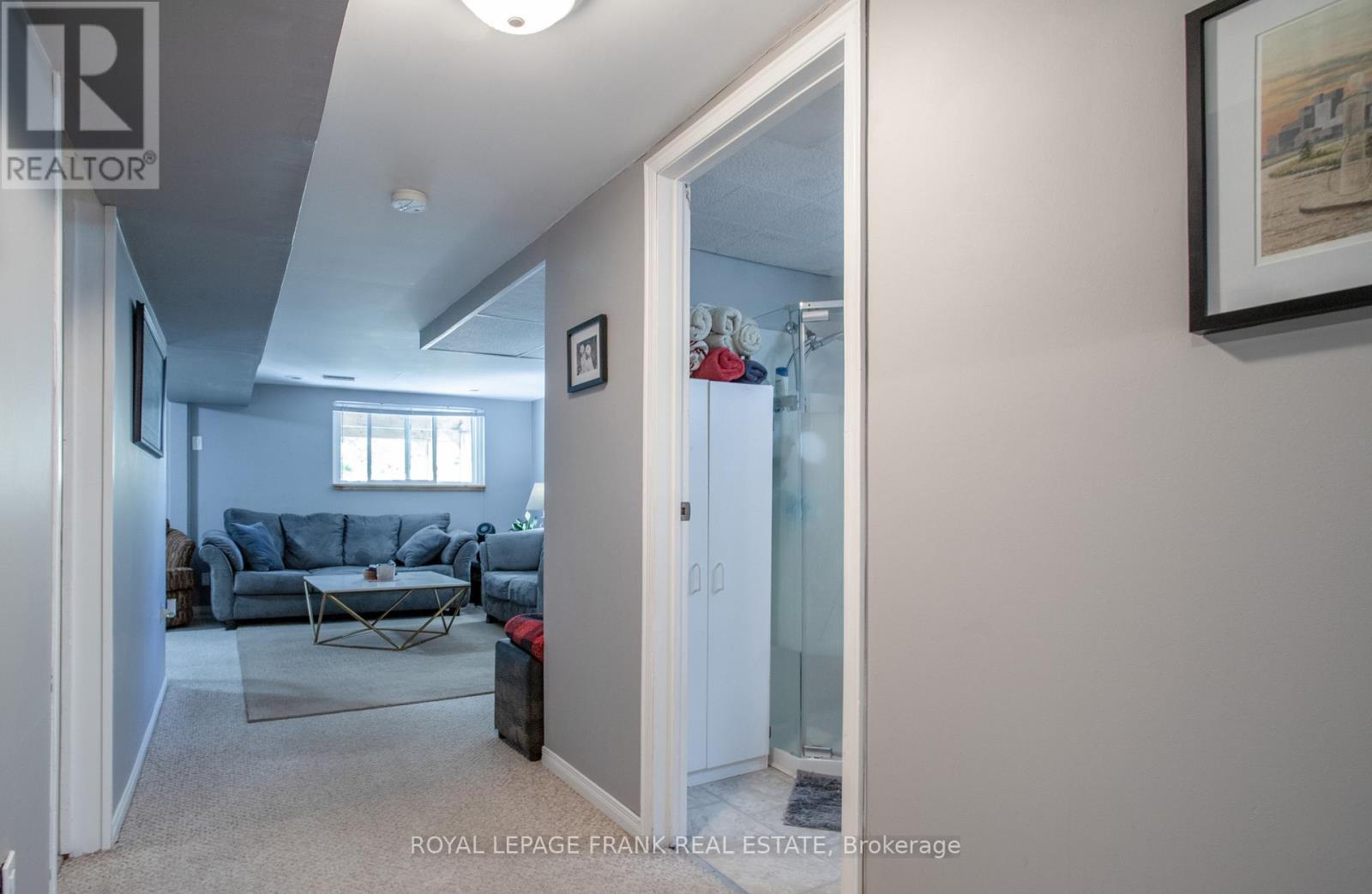 












793 CENTRAL PARK BOULEVARD N

,
Oshawa (Centennial),




Ontario
L1G6B2

