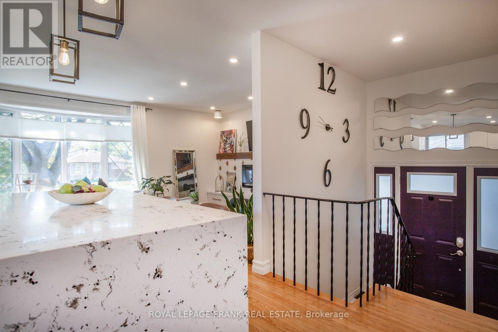 












793 CENTRAL PARK BOULEVARD N

,
Oshawa (Centennial),




Ontario
L1G6B2

