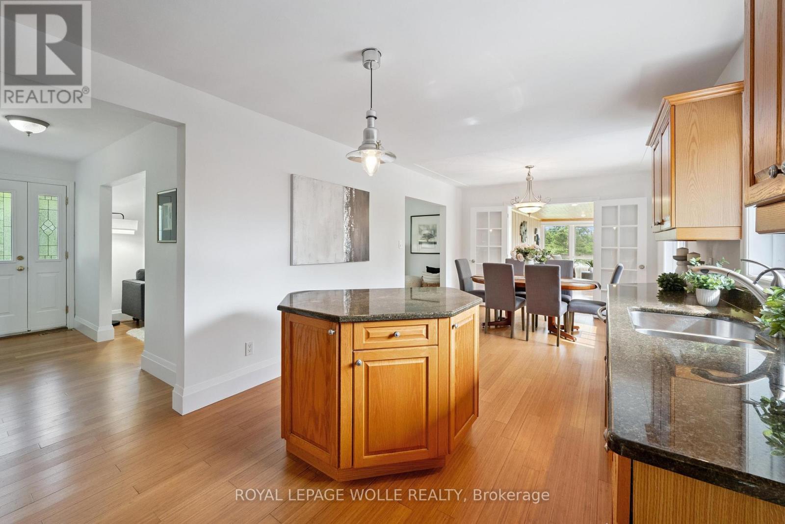 












3850 BEAVERDALE ROAD

,
Cambridge,




Ontario
N3H4R6


