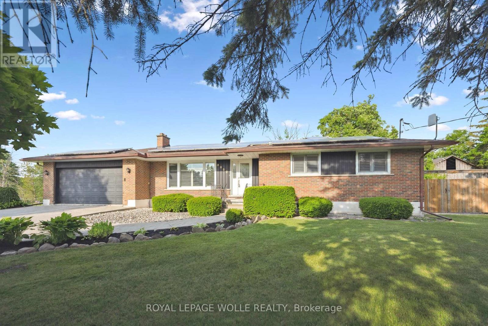 












3850 BEAVERDALE ROAD

,
Cambridge,




Ontario
N3H4R6

