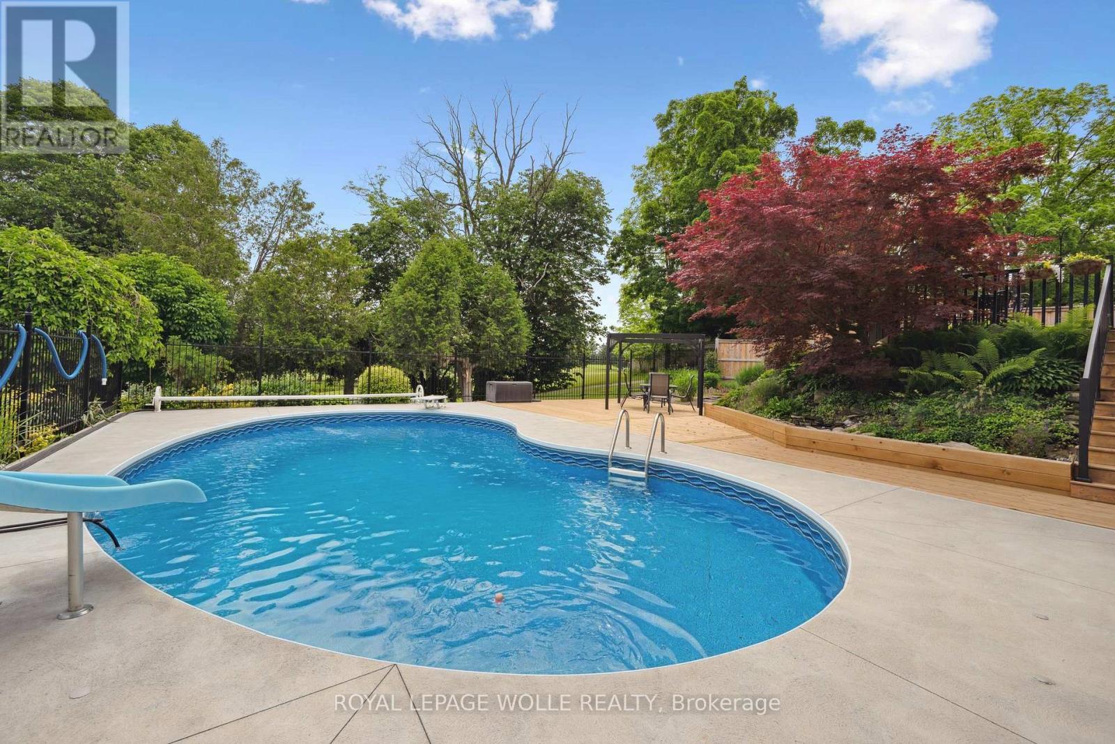












3850 BEAVERDALE ROAD

,
Cambridge,




Ontario
N3H4R6

