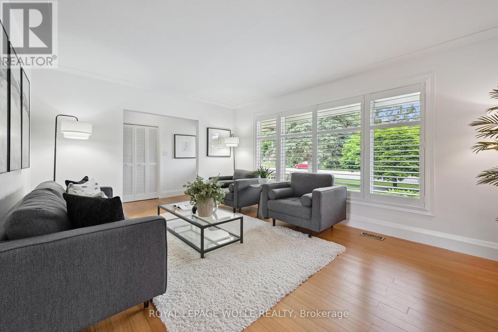 












3850 BEAVERDALE ROAD

,
Cambridge,




Ontario
N3H4R6


