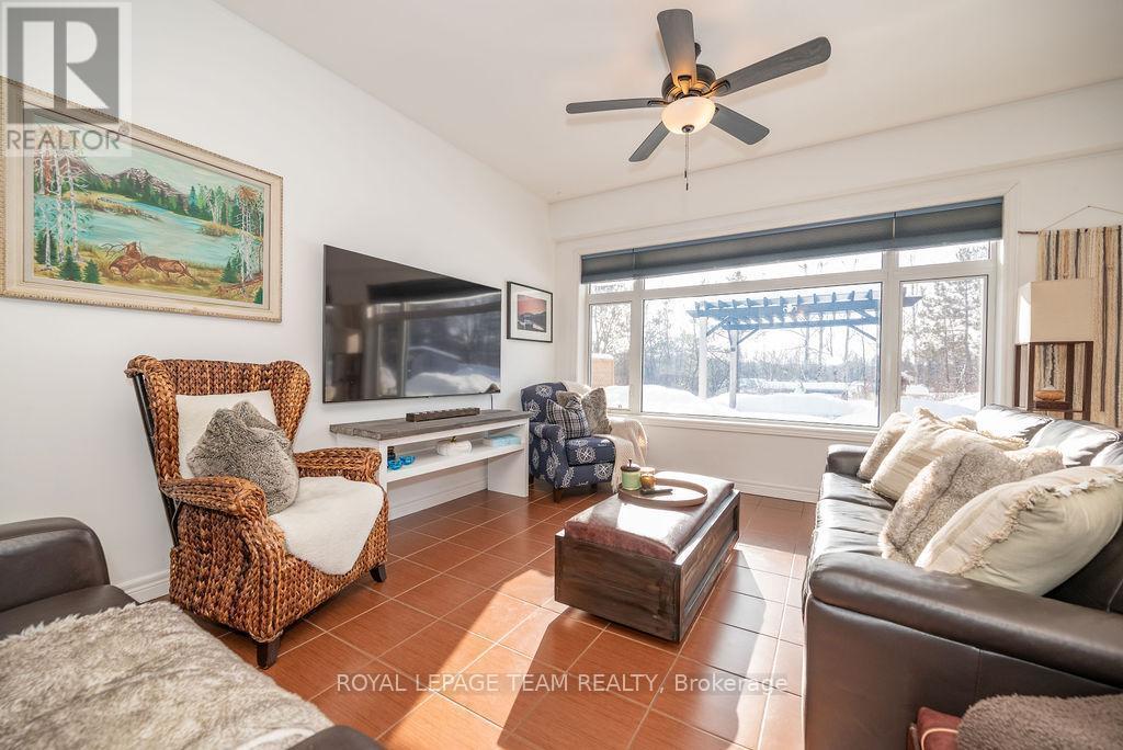 












188 PAUGH LAKE ROAD

,
Madawaska Valley,




Ontario
K0J1B0

