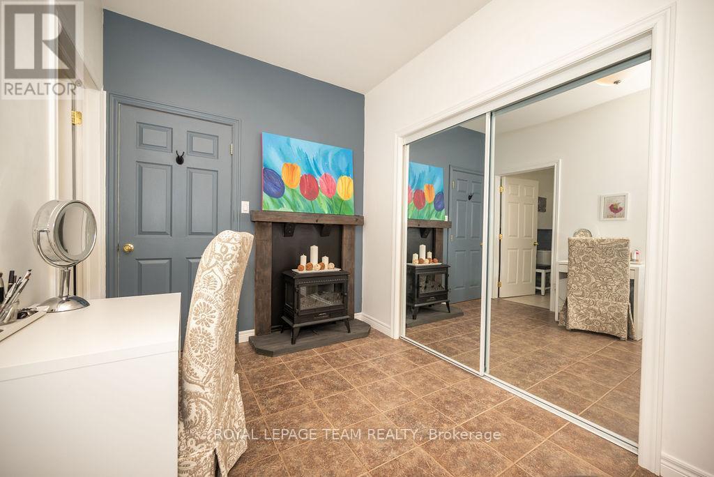 












188 PAUGH LAKE ROAD

,
Madawaska Valley,




Ontario
K0J1B0

