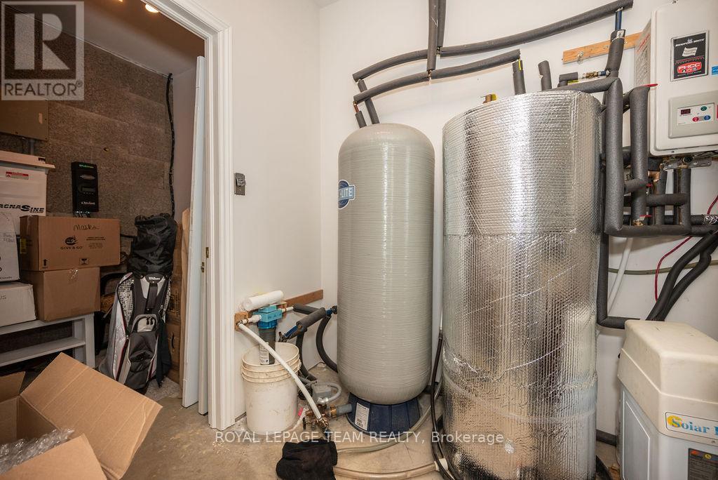 












188 PAUGH LAKE ROAD

,
Madawaska Valley,




Ontario
K0J1B0

