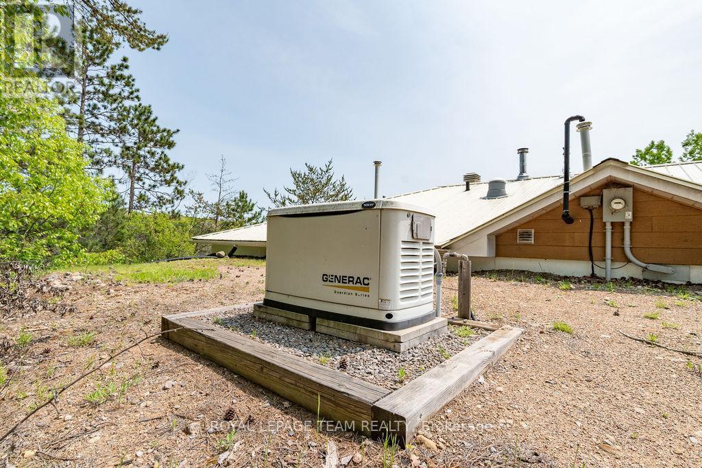 












188 PAUGH LAKE ROAD

,
Madawaska Valley,




Ontario
K0J1B0

