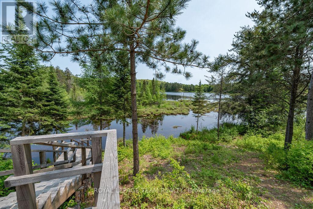 












188 PAUGH LAKE ROAD

,
Madawaska Valley,




Ontario
K0J1B0

