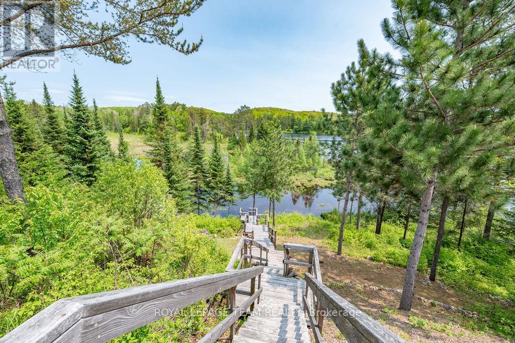 












188 PAUGH LAKE ROAD

,
Madawaska Valley,




Ontario
K0J1B0

