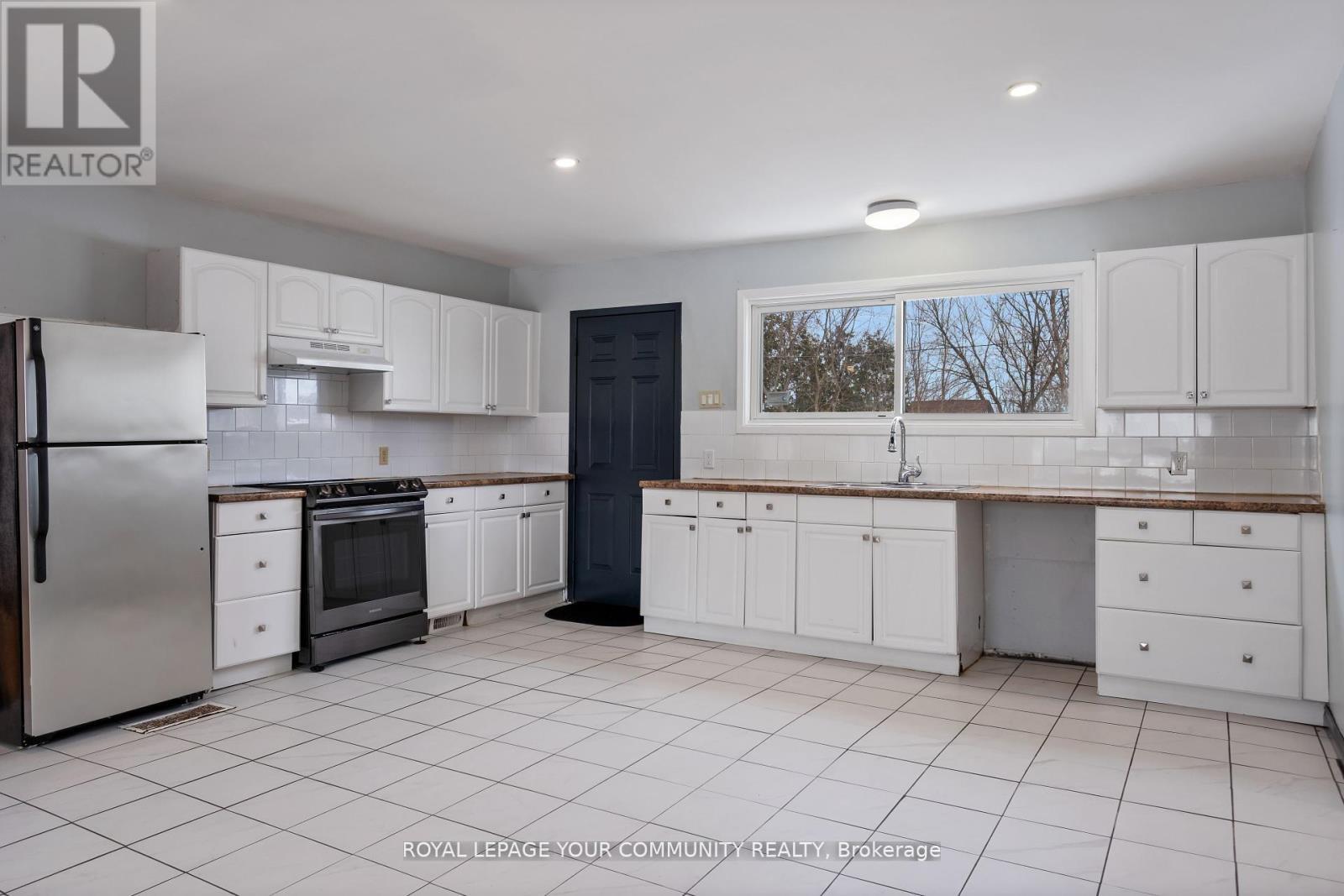












7813 MULHERN STREET

,
Niagara Falls,




Ontario
L2H1B6

