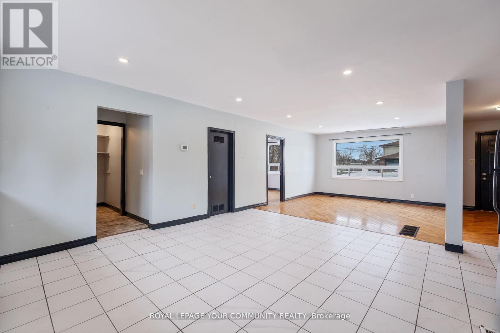 












7813 MULHERN STREET

,
Niagara Falls,




Ontario
L2H1B6

