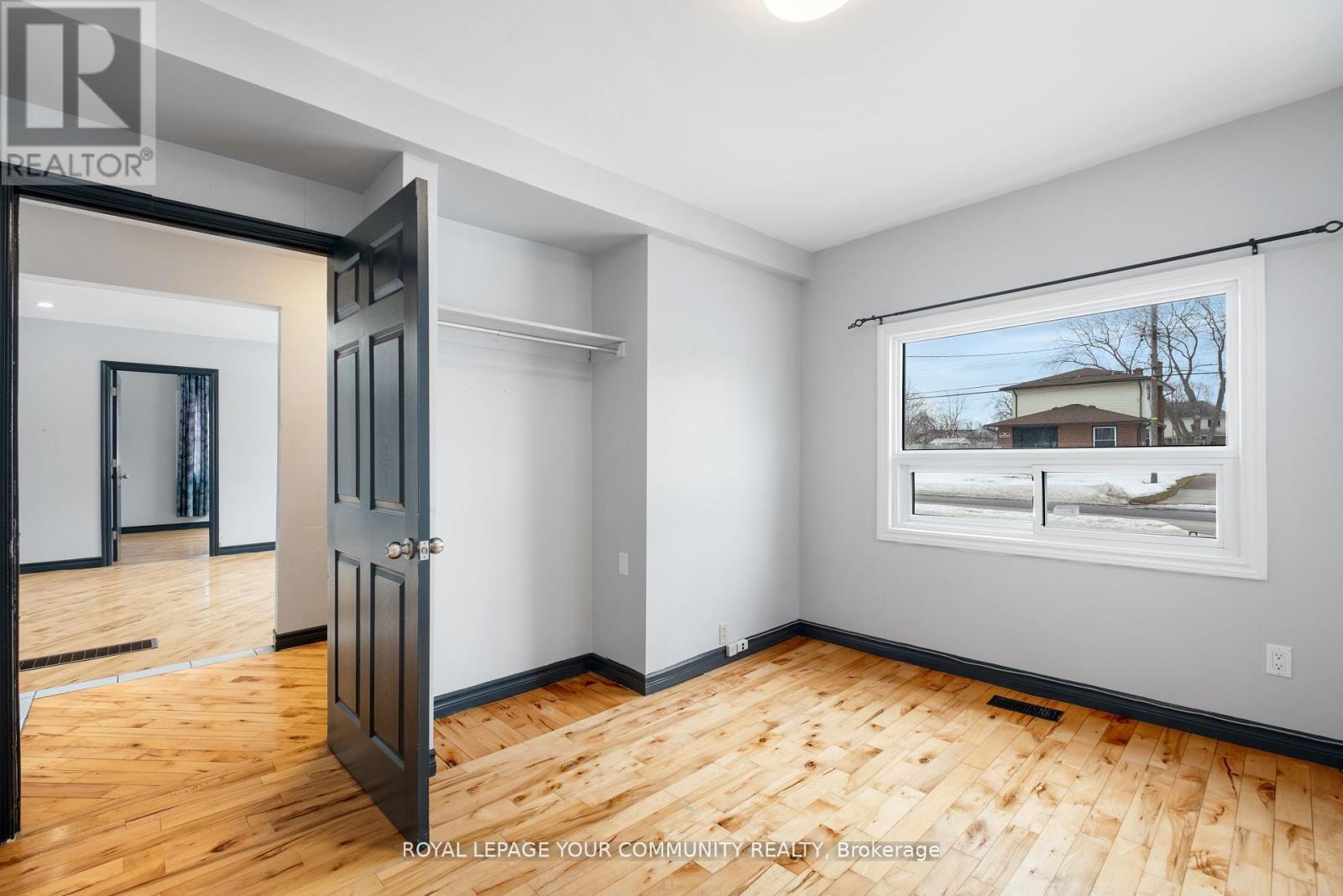 












7813 MULHERN STREET

,
Niagara Falls,




Ontario
L2H1B6

