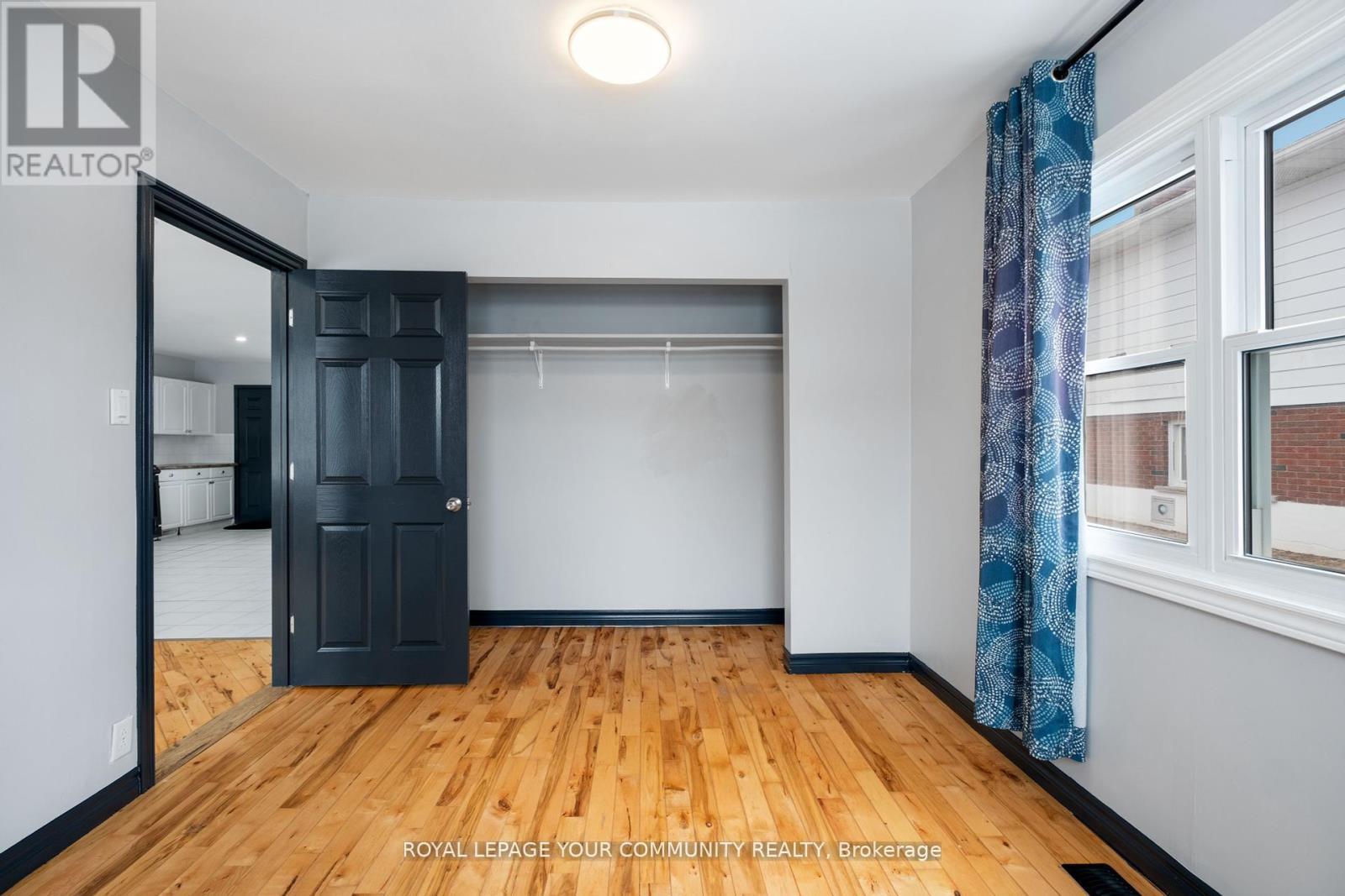 












7813 MULHERN STREET

,
Niagara Falls,




Ontario
L2H1B6

