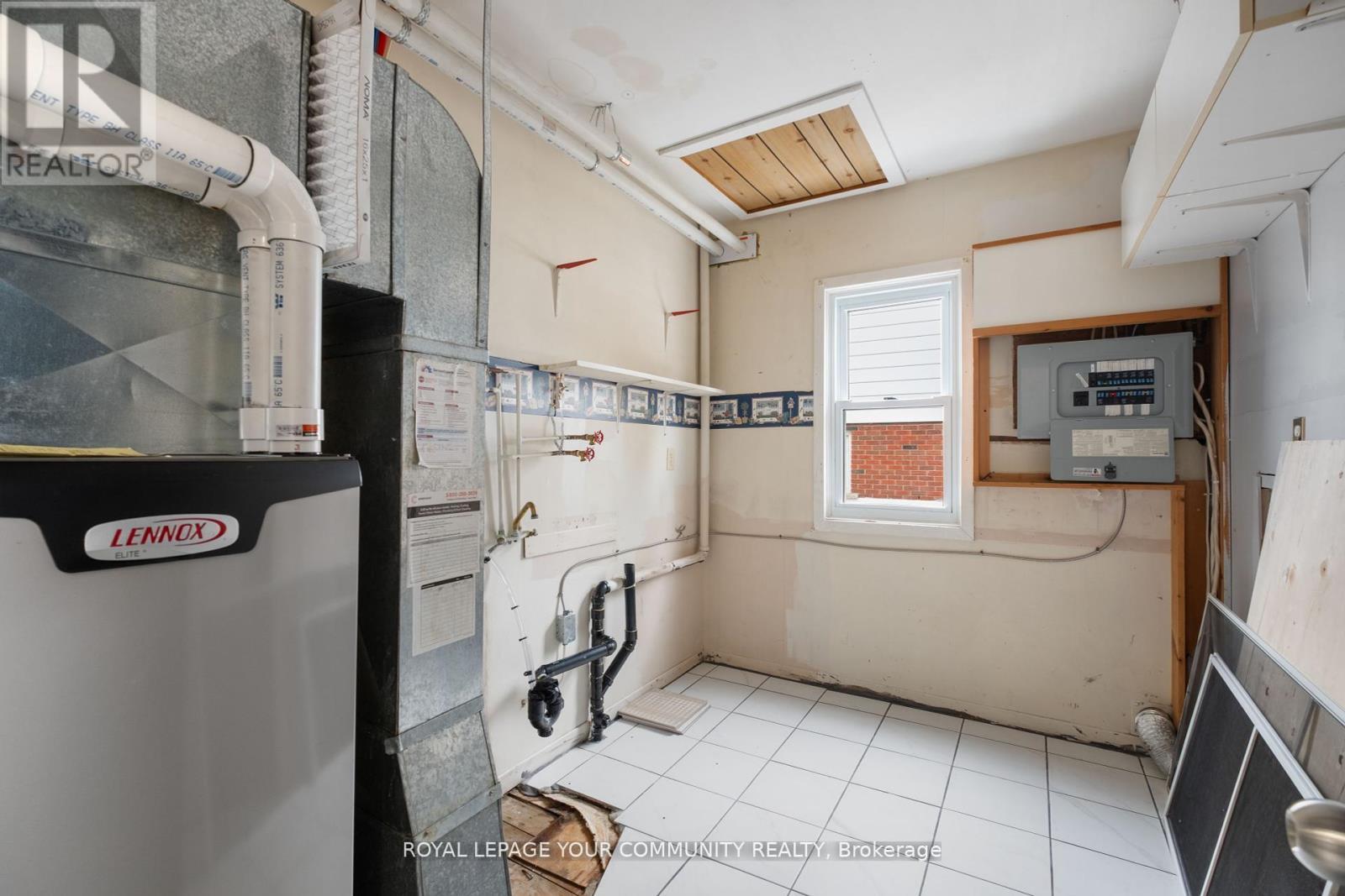 












7813 MULHERN STREET

,
Niagara Falls,




Ontario
L2H1B6

