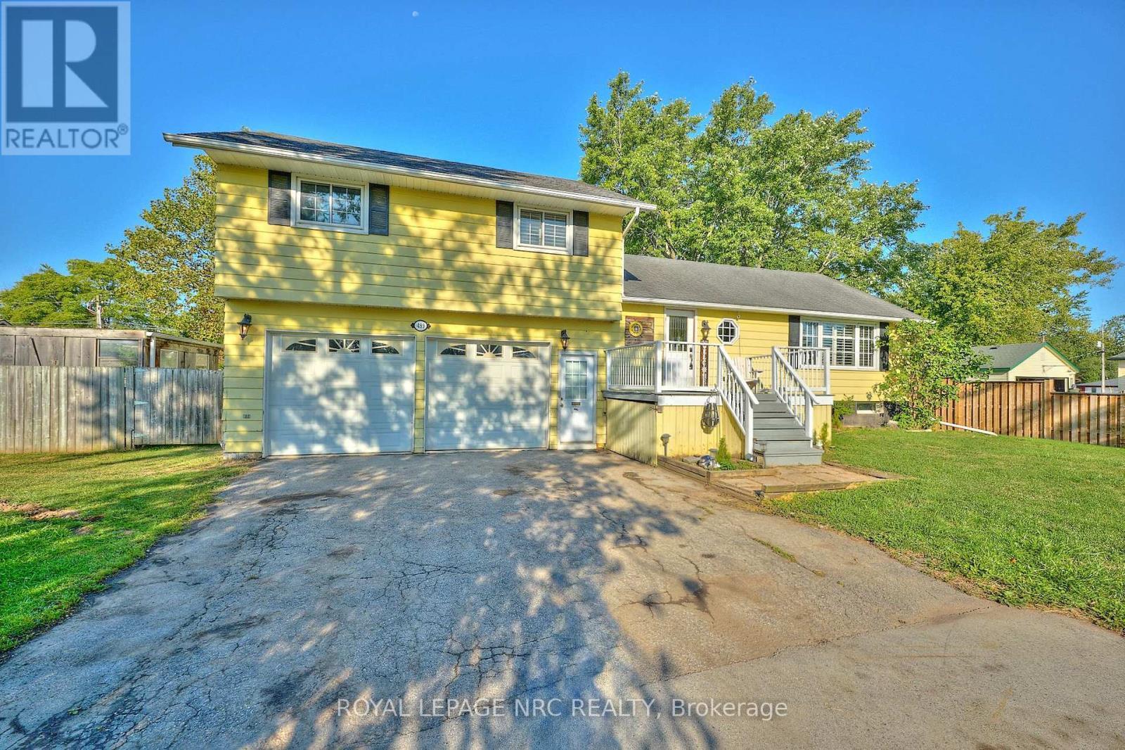 












489 LAKESIDE ROAD

,
Fort Erie (Crescent Park),




Ontario
L2A4X8

