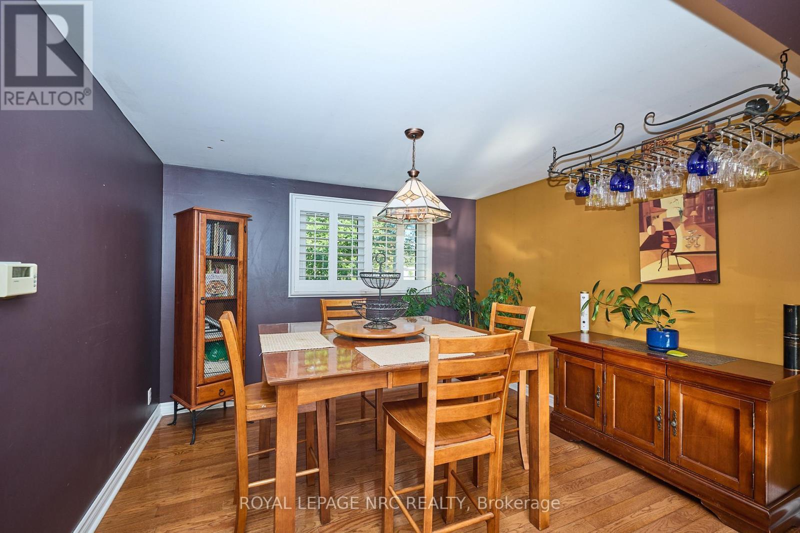 












489 LAKESIDE ROAD

,
Fort Erie (Crescent Park),




Ontario
L2A4X8

