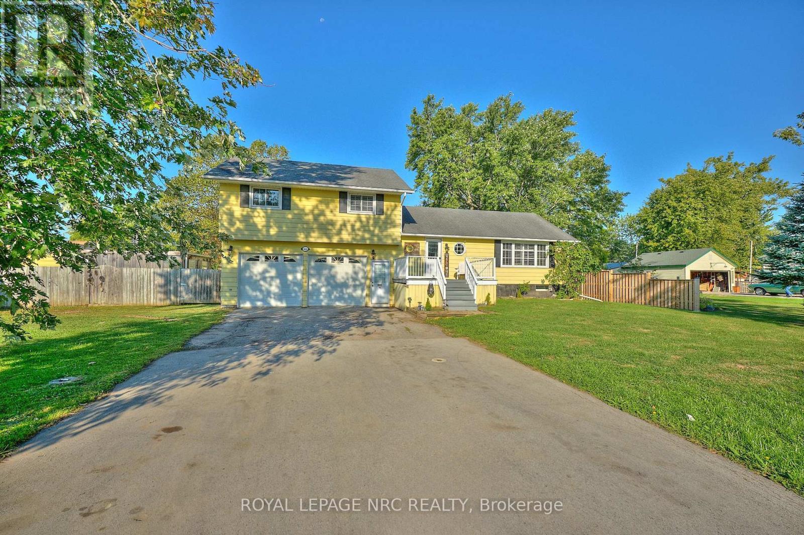 












489 LAKESIDE ROAD

,
Fort Erie (Crescent Park),




Ontario
L2A4X8

