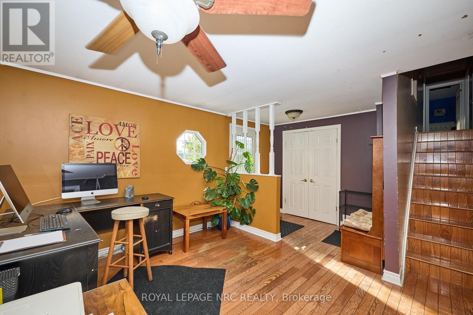 












489 LAKESIDE ROAD

,
Fort Erie (Crescent Park),




Ontario
L2A4X8

