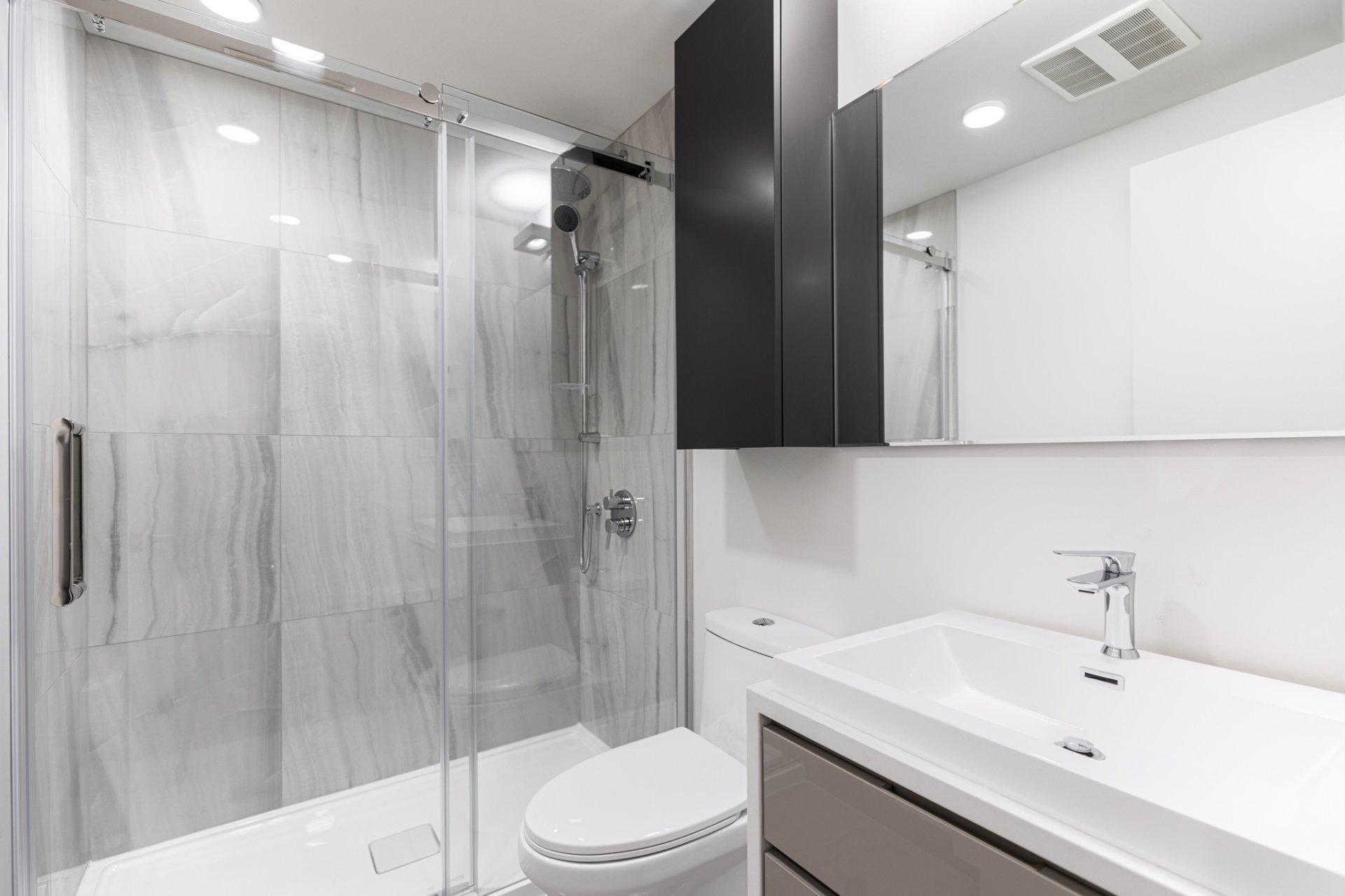









1288


Rue St-Antoine O.

, 507,
Montréal (Ville-Marie),




QC
H3C0X6

