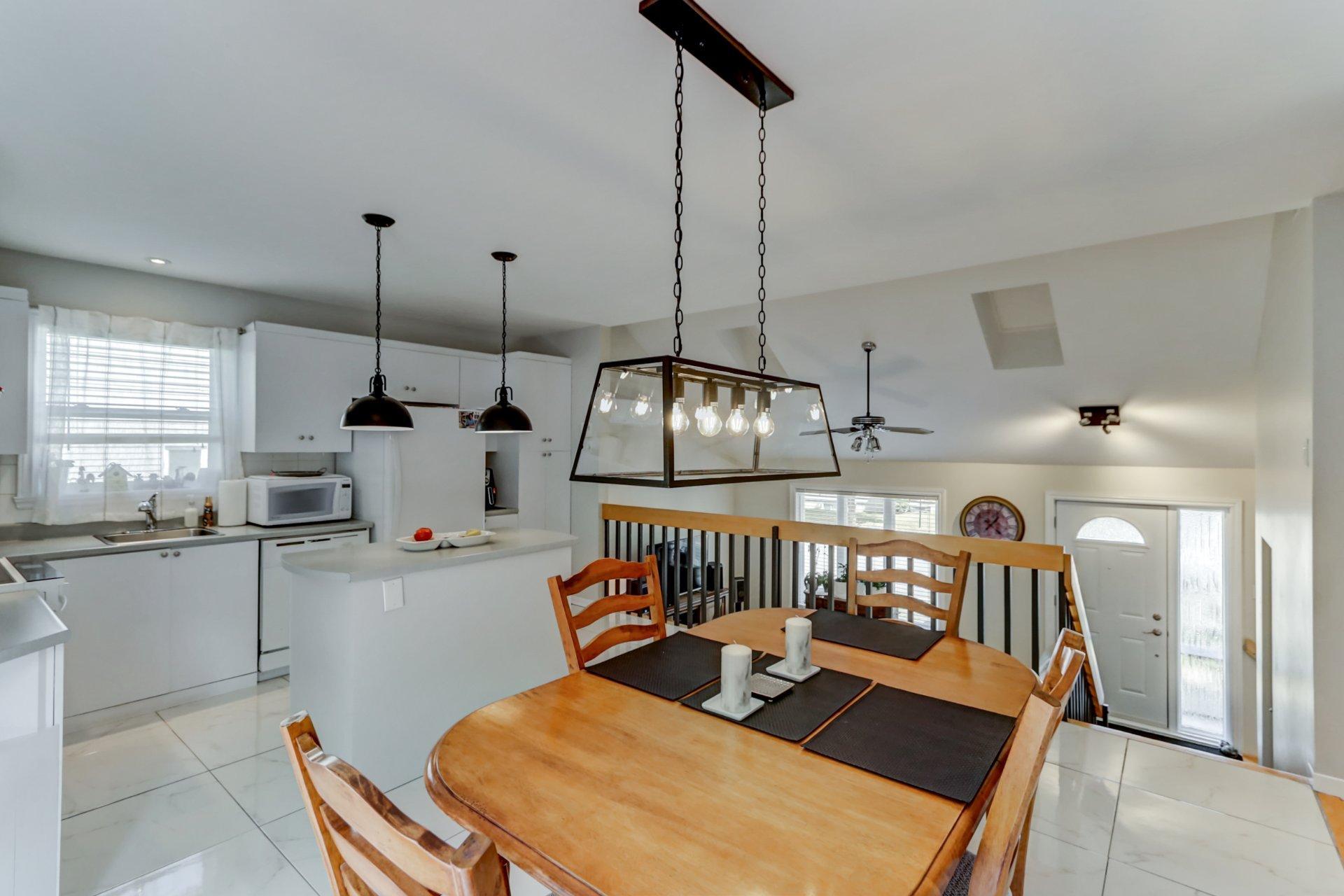 









1329


Boul. Maisonneuve

,
Saint-Jérôme,




QC
J5L1Y6

