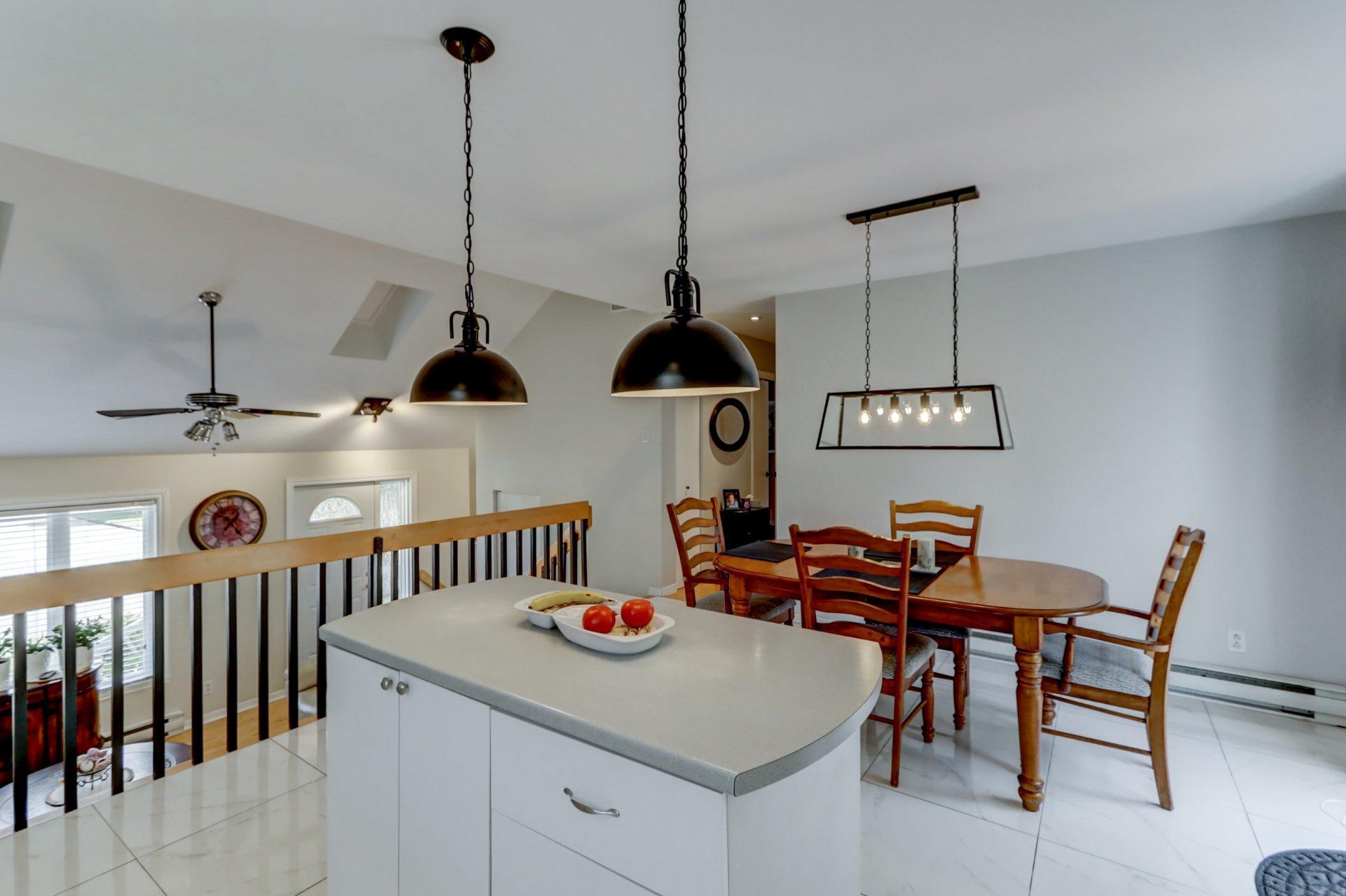 









1329


Boul. Maisonneuve

,
Saint-Jérôme,




QC
J5L1Y6

