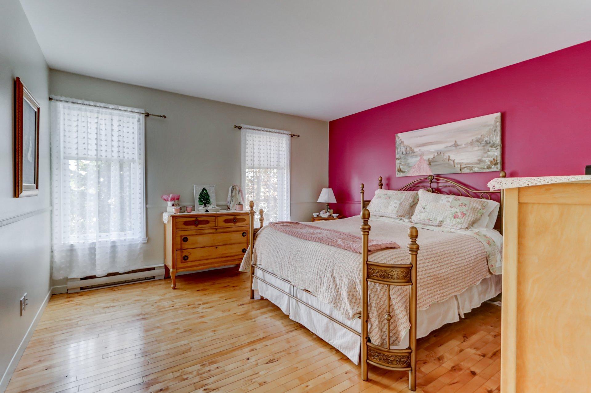 









1329


Boul. Maisonneuve

,
Saint-Jérôme,




QC
J5L1Y6

