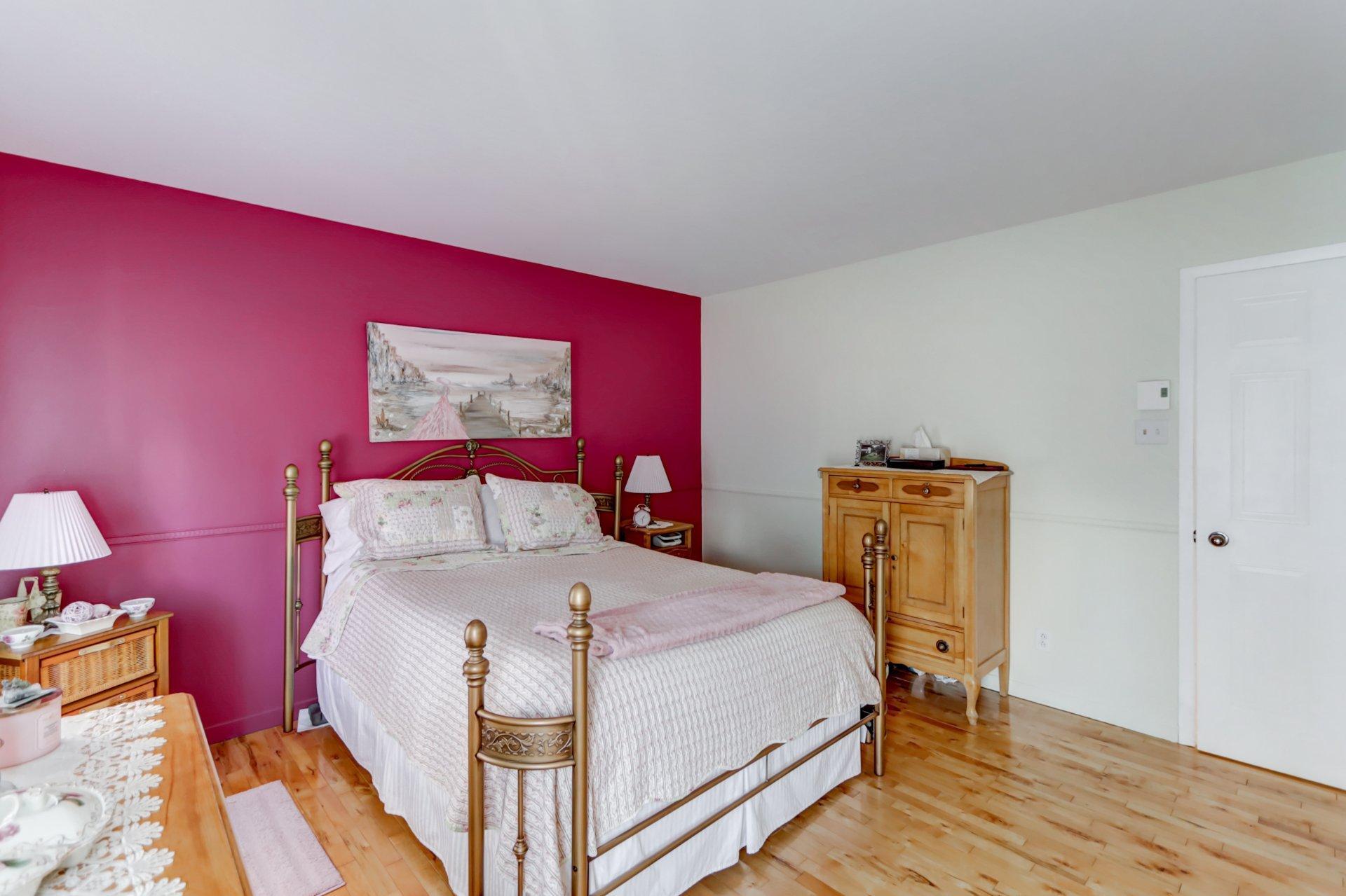 









1329


Boul. Maisonneuve

,
Saint-Jérôme,




QC
J5L1Y6

