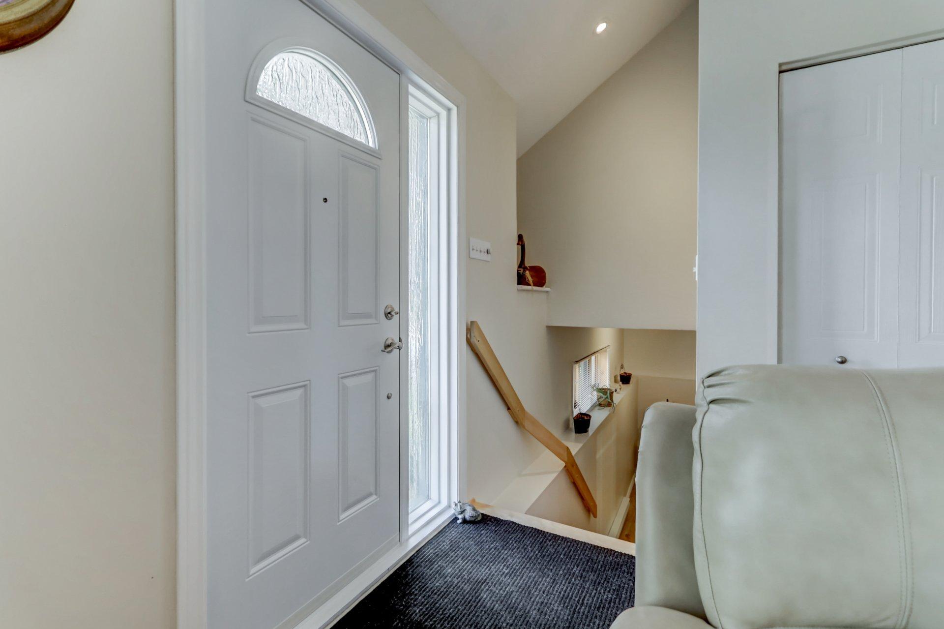 









1329


Boul. Maisonneuve

,
Saint-Jérôme,




QC
J5L1Y6

