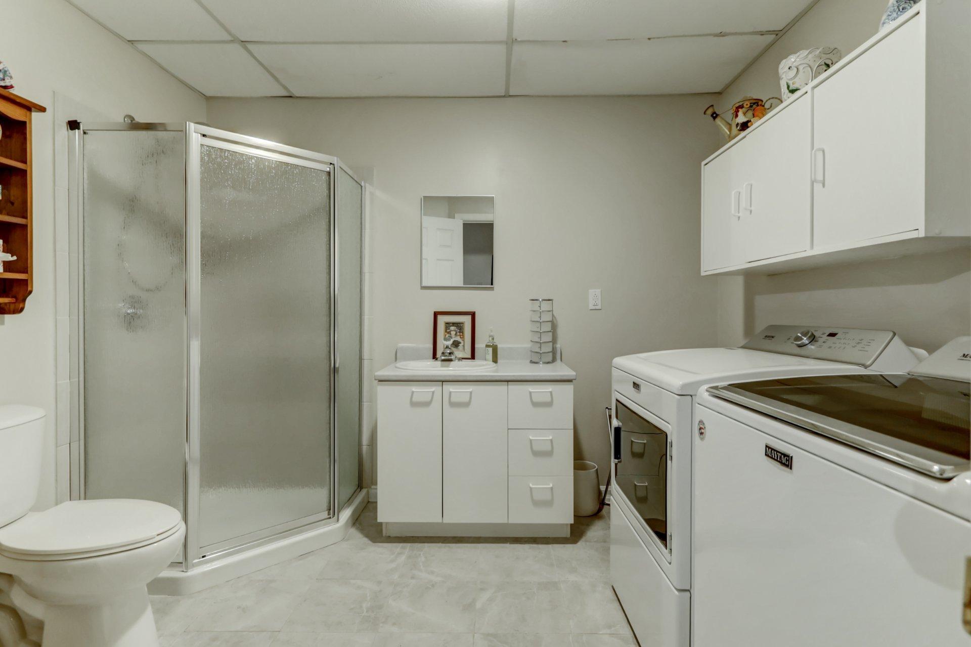 









1329


Boul. Maisonneuve

,
Saint-Jérôme,




QC
J5L1Y6

