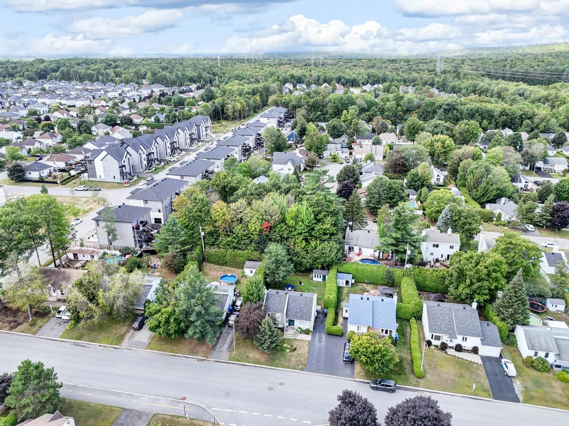 









1329


Boul. Maisonneuve

,
Saint-Jérôme,




QC
J5L1Y6

