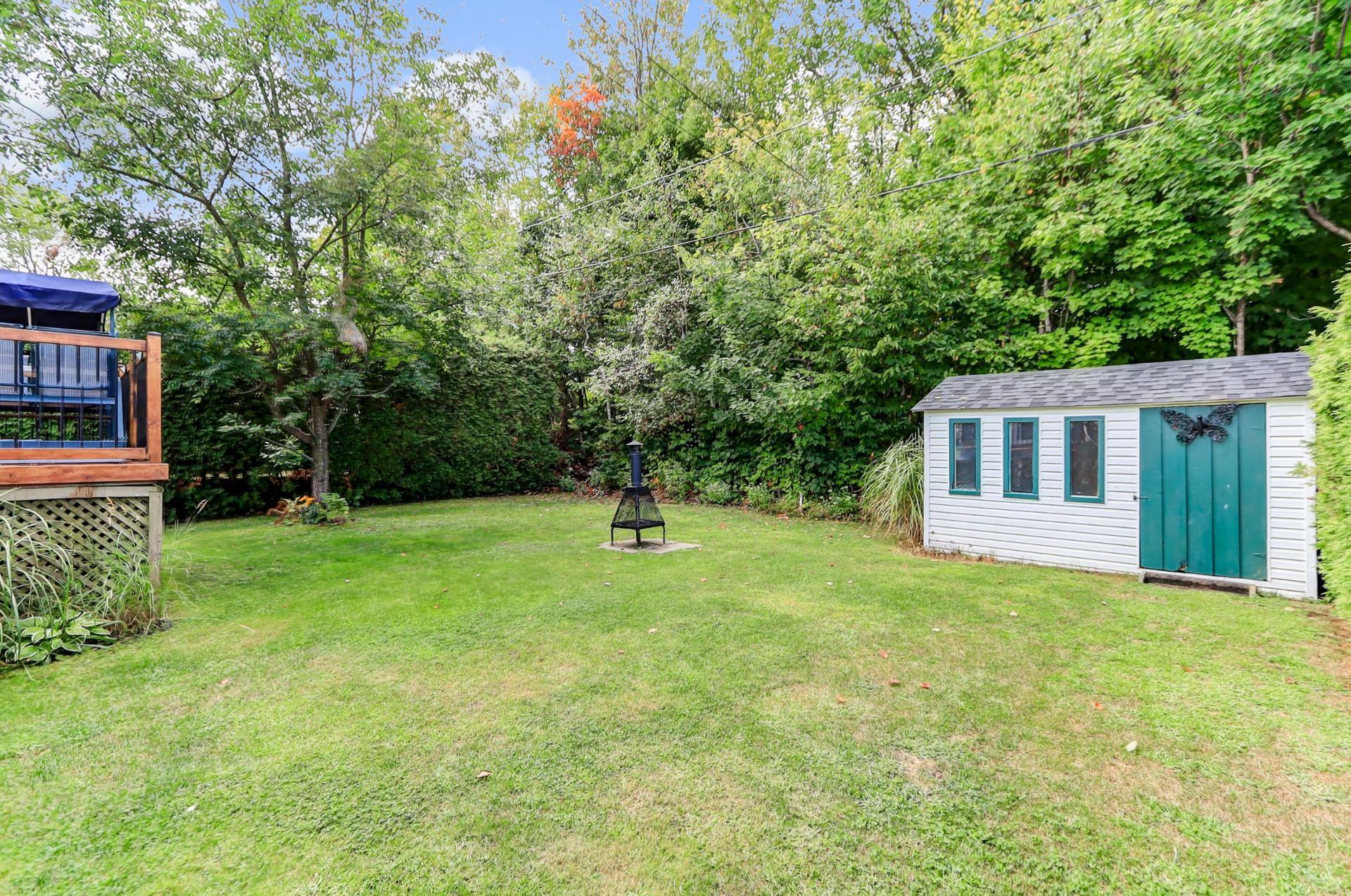 









1329


Boul. Maisonneuve

,
Saint-Jérôme,




QC
J5L1Y6

