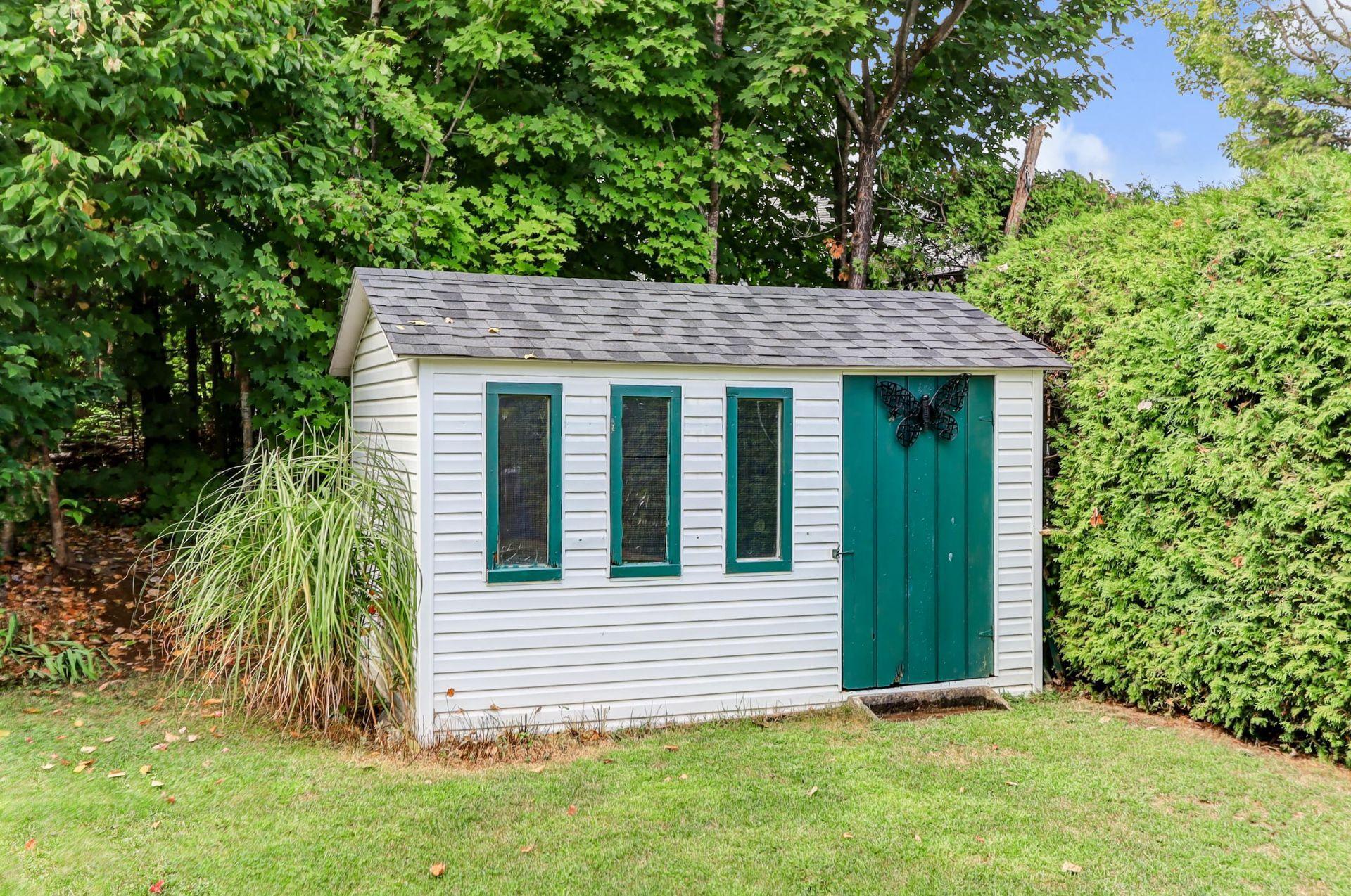 









1329


Boul. Maisonneuve

,
Saint-Jérôme,




QC
J5L1Y6

