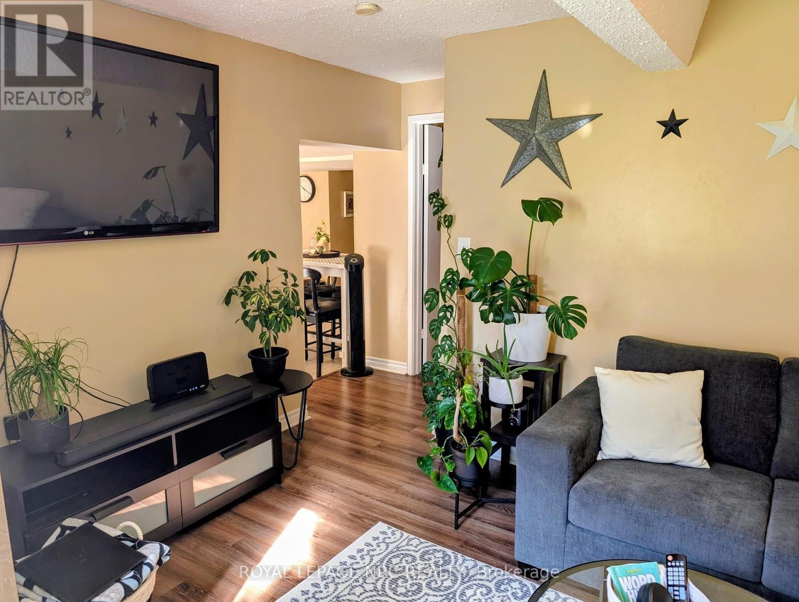 












4132 CHIPPAWA PARKWAY

,
Niagara Falls (Chippawa),




Ontario
L2G6E5

