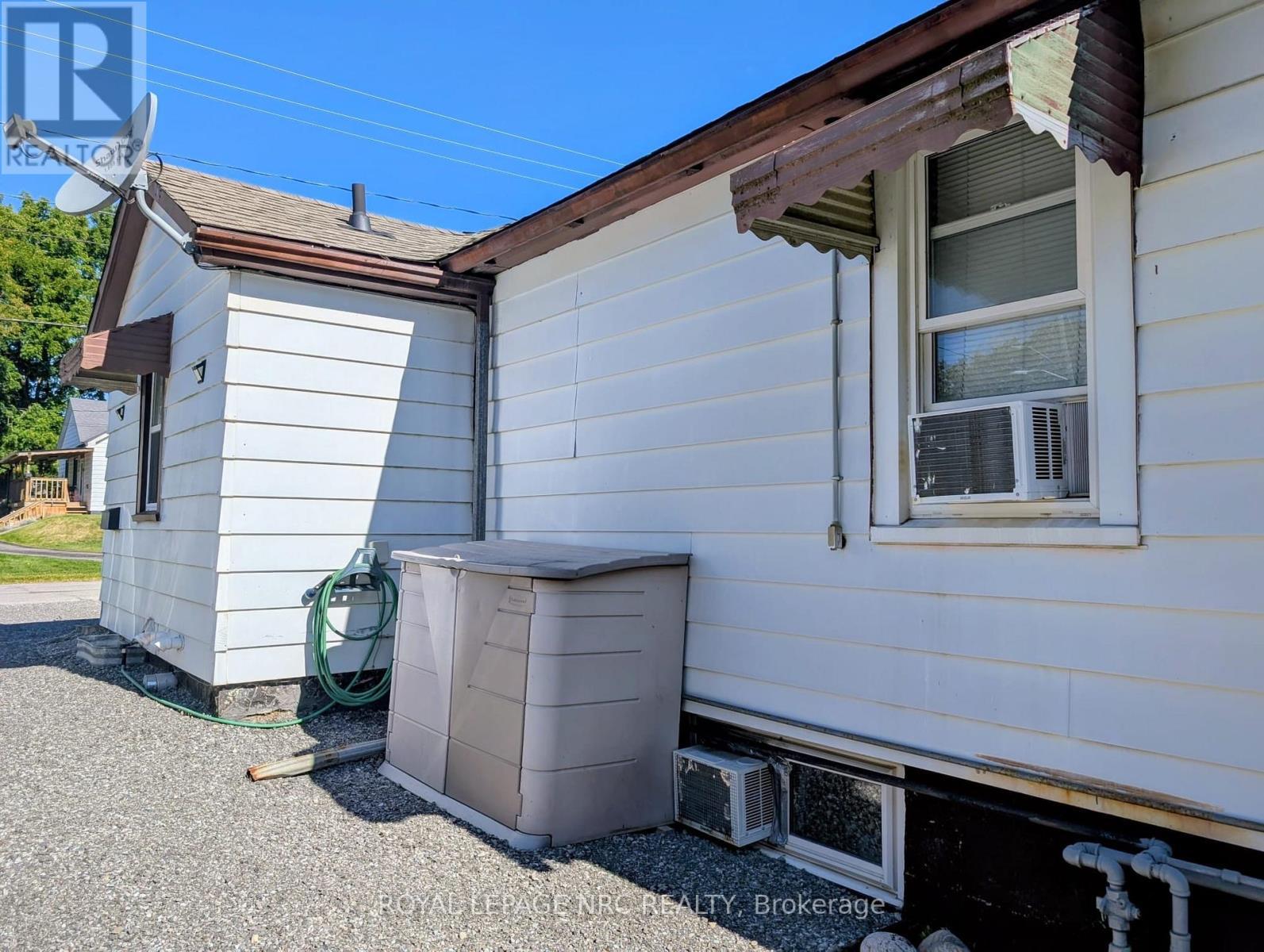 












4132 CHIPPAWA PARKWAY

,
Niagara Falls (Chippawa),




Ontario
L2G6E5

