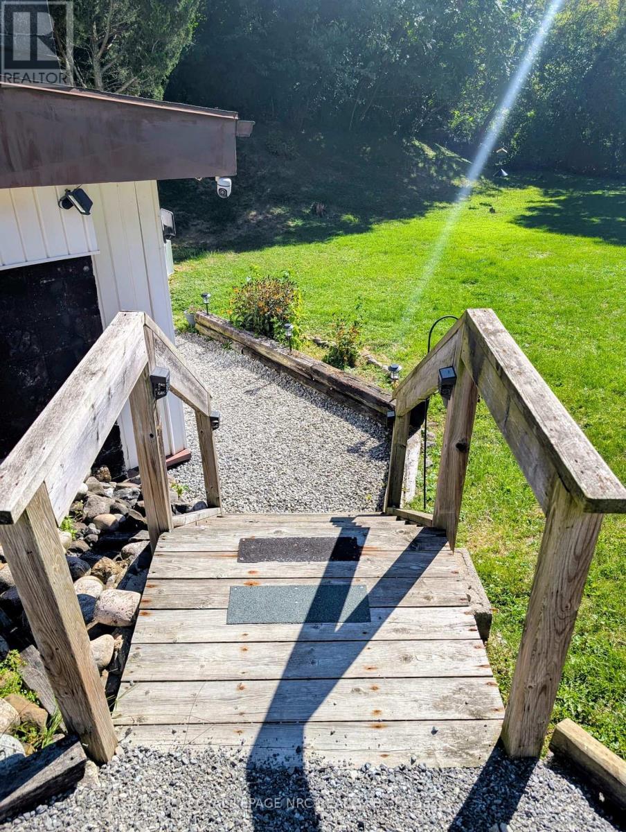 












4132 CHIPPAWA PARKWAY

,
Niagara Falls (Chippawa),




Ontario
L2G6E5

