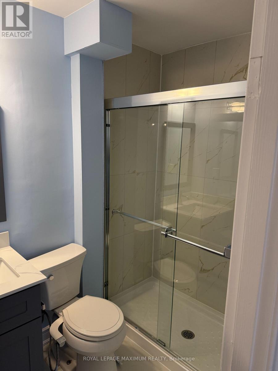 












UPPER - 5 LAWRENCE CRESCENT

,
Brampton,




Ontario
L6W2P2

