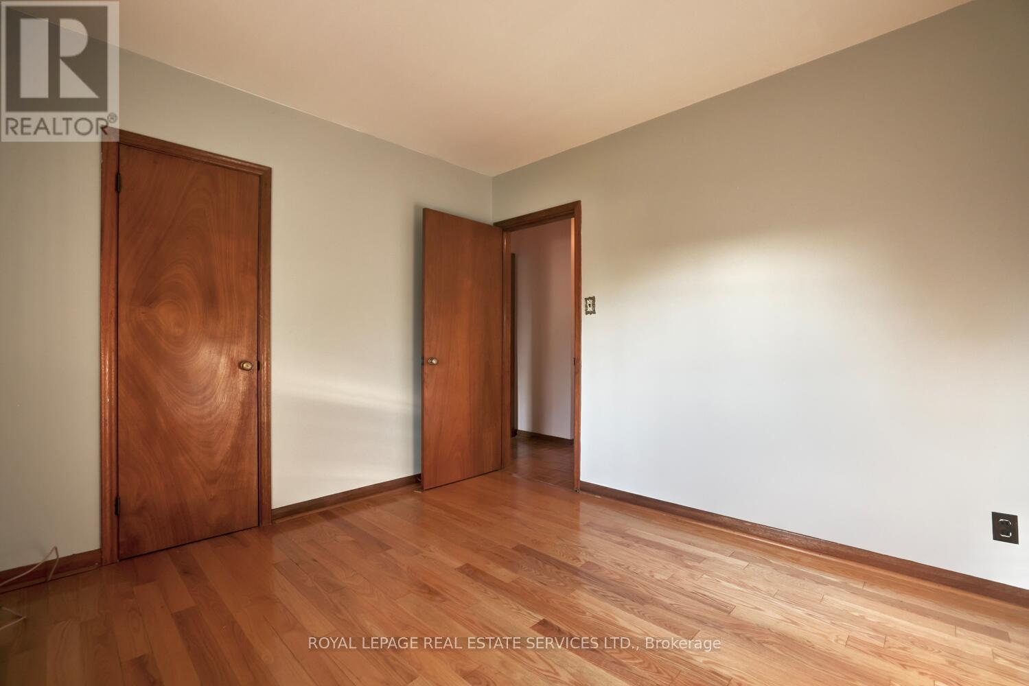 












1320 NORTHMOUNT AVENUE

,
Mississauga,




Ontario
L5E1Y5

