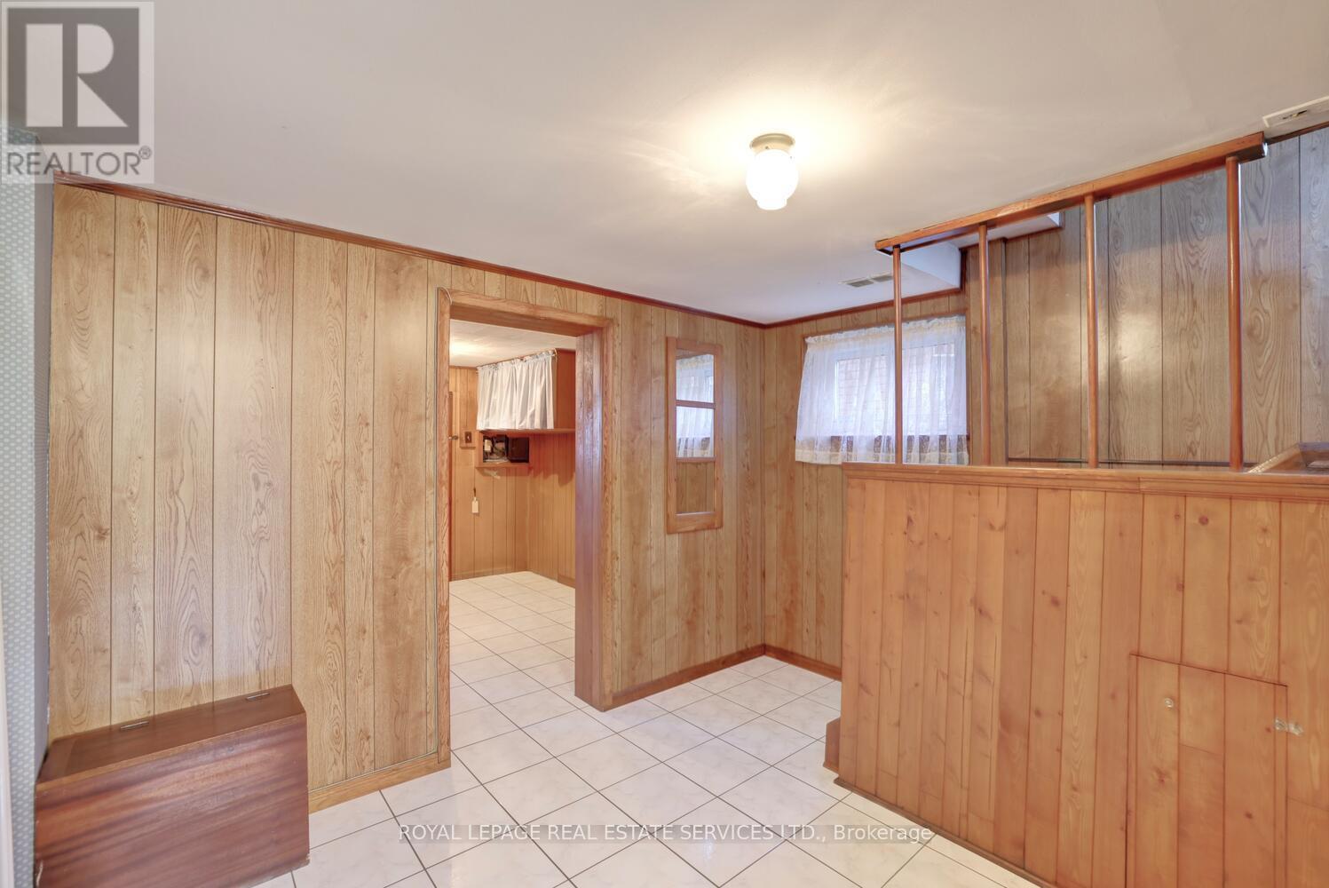 












1320 NORTHMOUNT AVENUE

,
Mississauga,




Ontario
L5E1Y5

