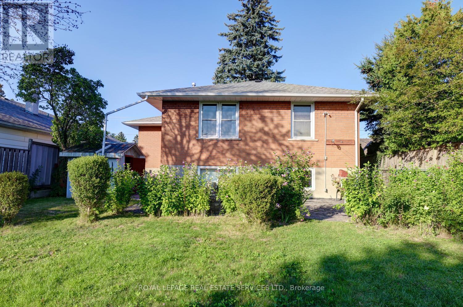 












1320 NORTHMOUNT AVENUE

,
Mississauga,




Ontario
L5E1Y5

