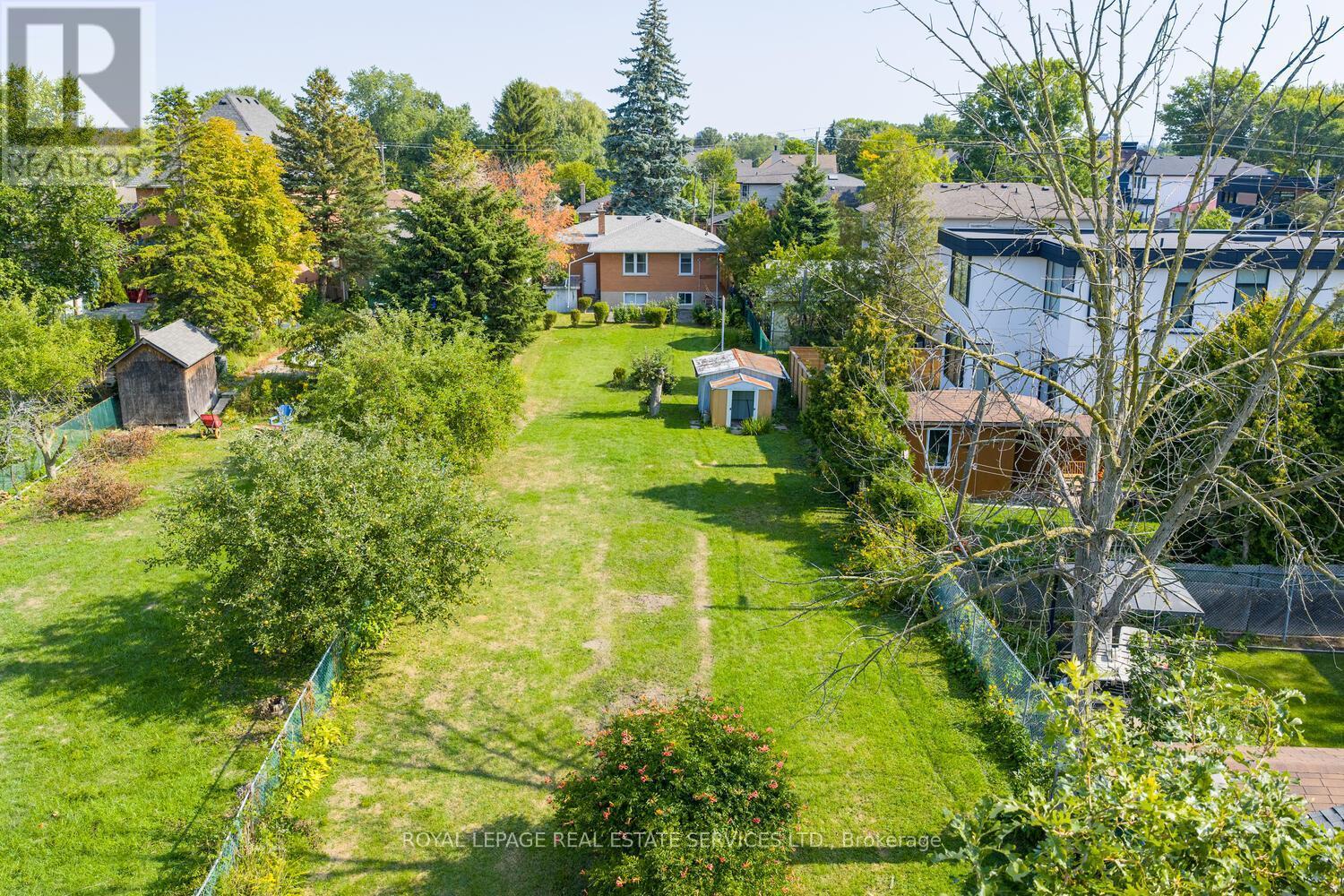 












1320 NORTHMOUNT AVENUE

,
Mississauga,




Ontario
L5E1Y5

