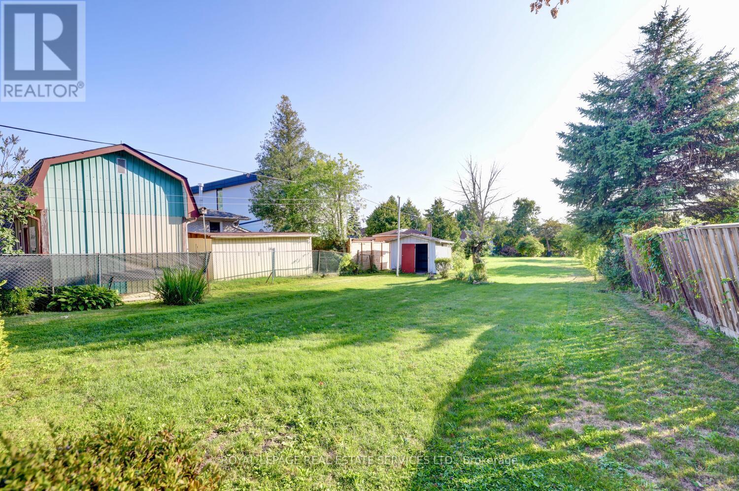 












1320 NORTHMOUNT AVENUE

,
Mississauga,




Ontario
L5E1Y5

