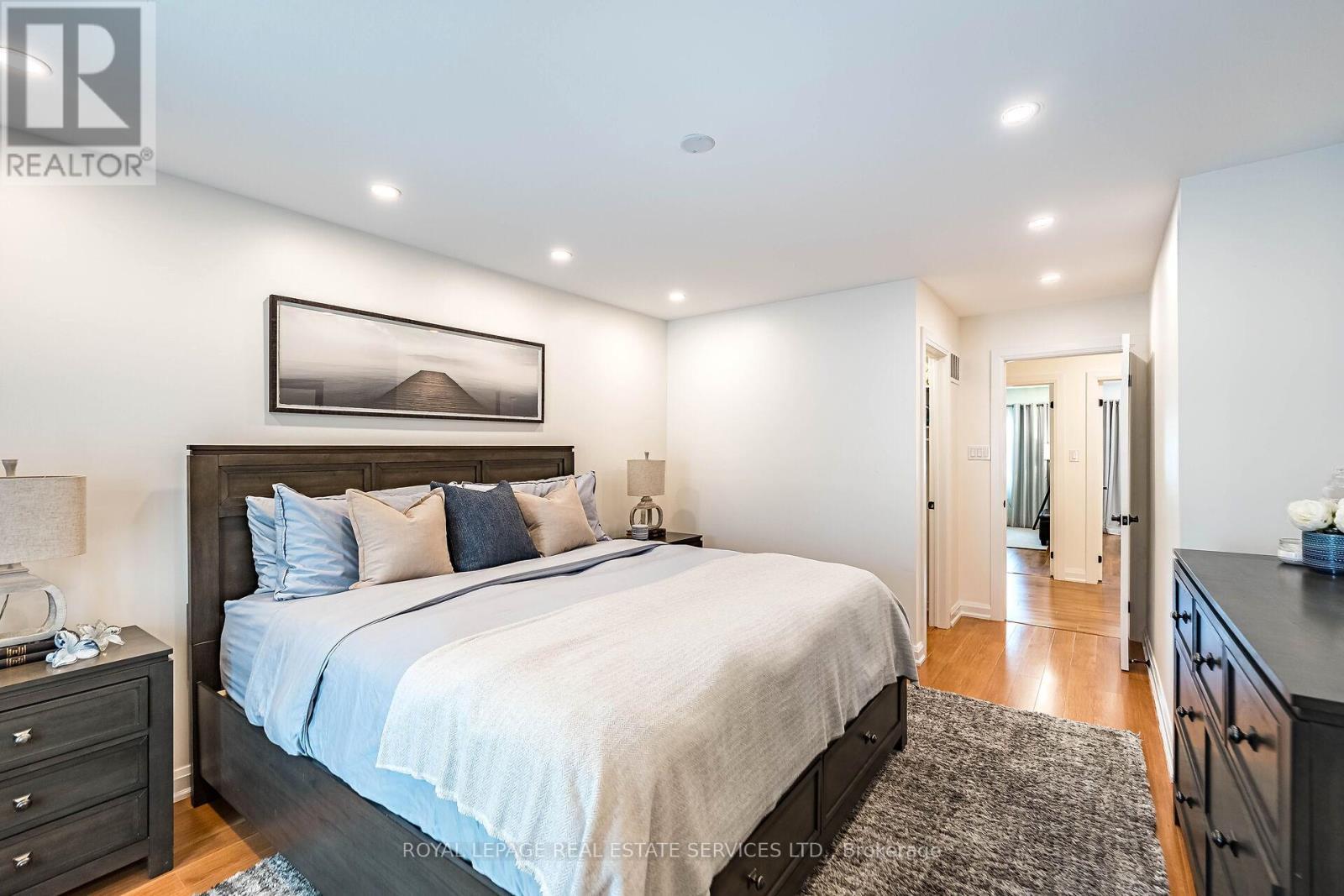 












69 - 1588 SOUTH PARADE COURT

,
Mississauga,




Ontario
L5M6E7

