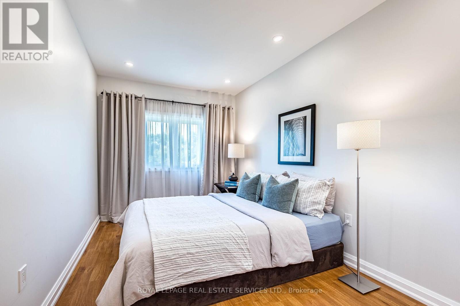 












69 - 1588 SOUTH PARADE COURT

,
Mississauga,




Ontario
L5M6E7

