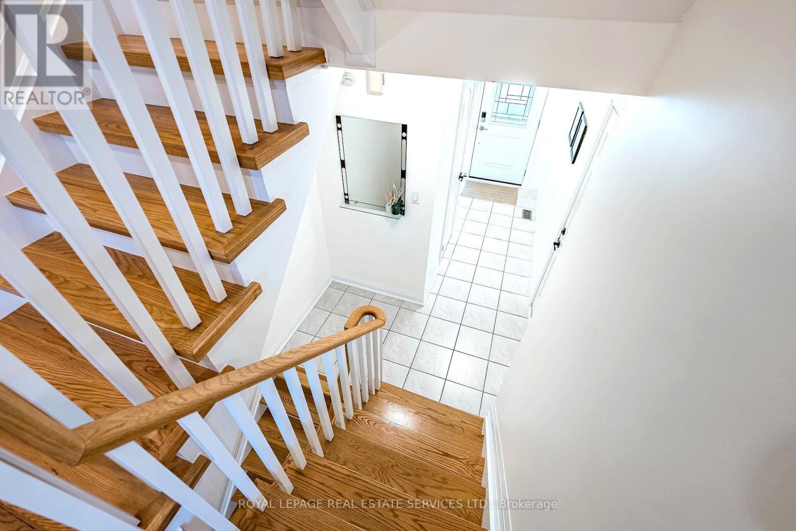 












69 - 1588 SOUTH PARADE COURT

,
Mississauga,




Ontario
L5M6E7

