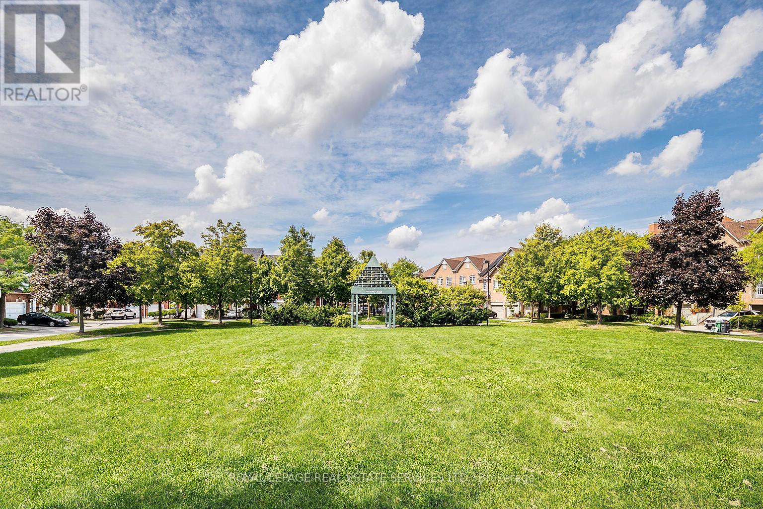 












69 - 1588 SOUTH PARADE COURT

,
Mississauga,




Ontario
L5M6E7

